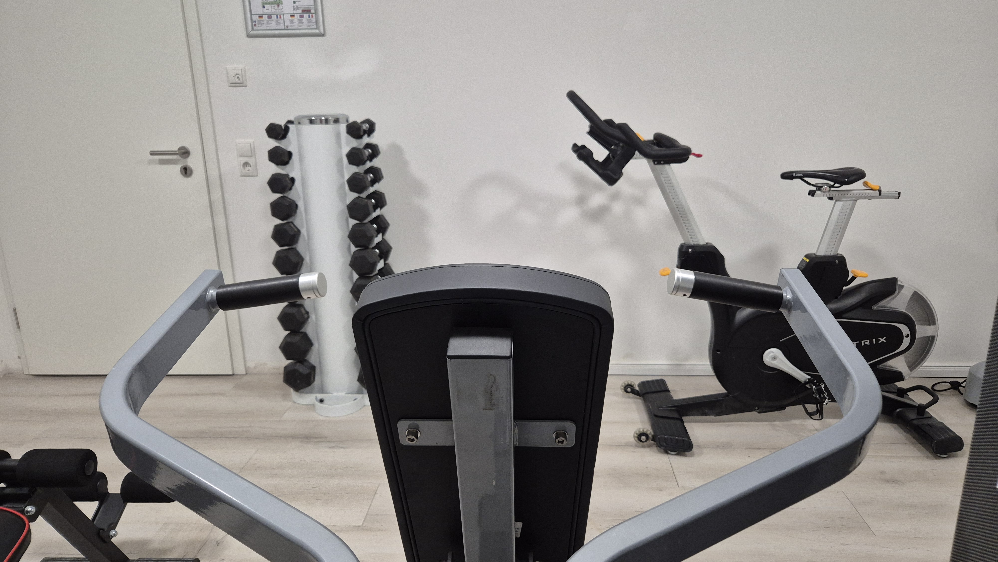 Fitnessraum mit Fahrrad-Ergometer im FairSchlafen Boutique Hotel
