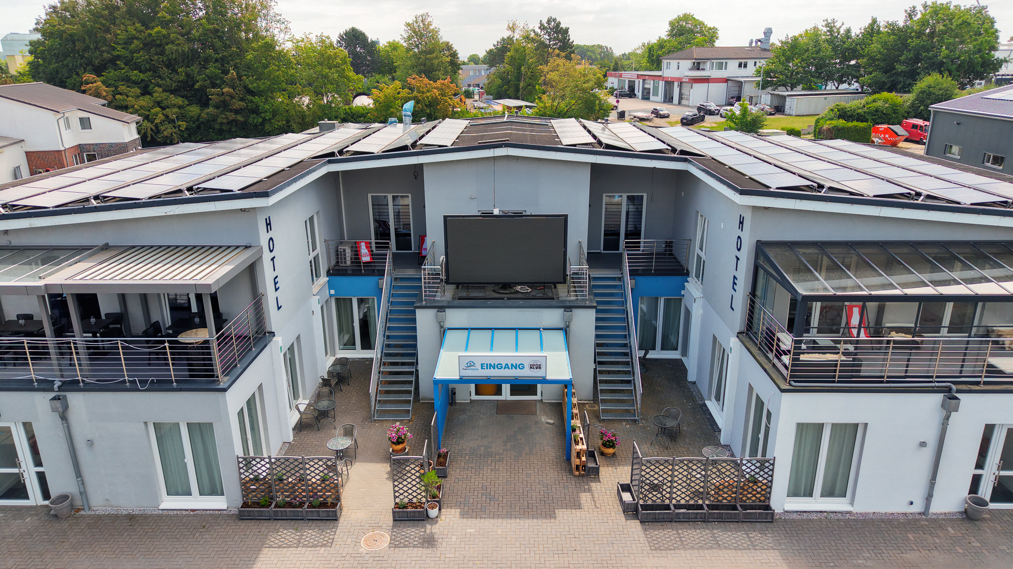 FairSchlafen Boutique Hotel – Außenansicht aus der Drohne, Neustadt in Holstein