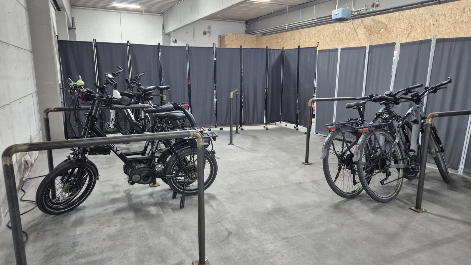 Abschließbare Fahrradgarage am FairSchlafen Boutique Hotel